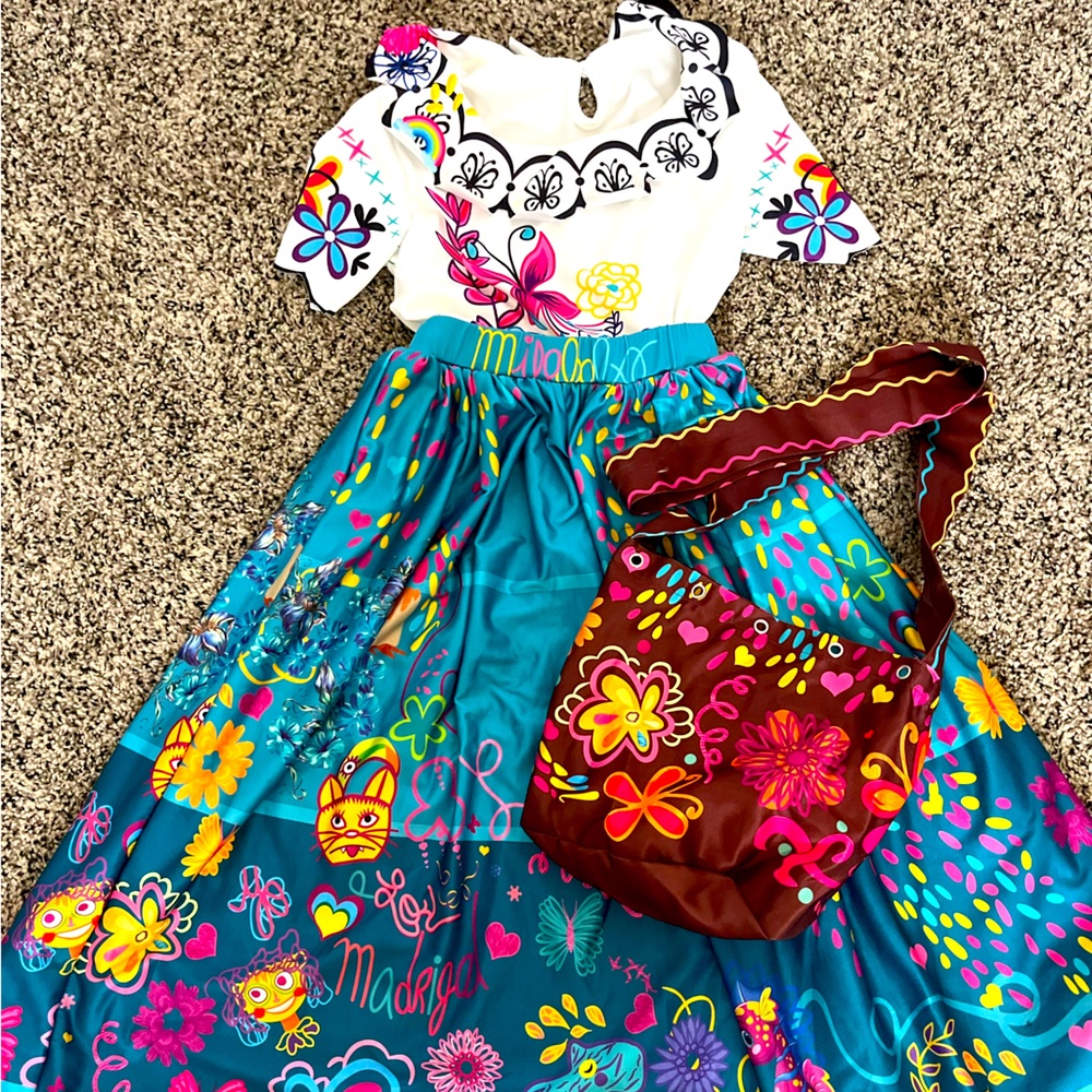 Girls 8/10 Encanto Maribel Dress & bag